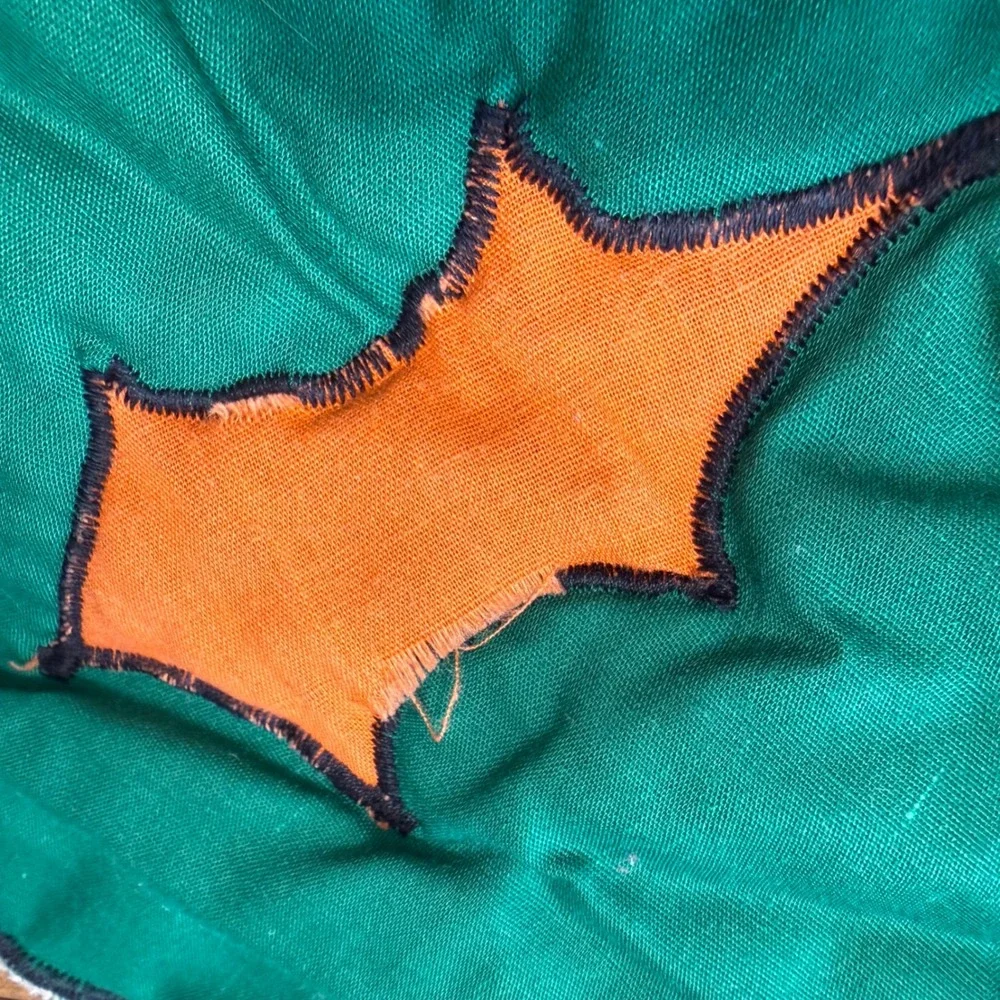 VTG Handmade Quilted Squirrel Acorn Quilt Blanket Kids 50x36 Toddlers Baby Throw